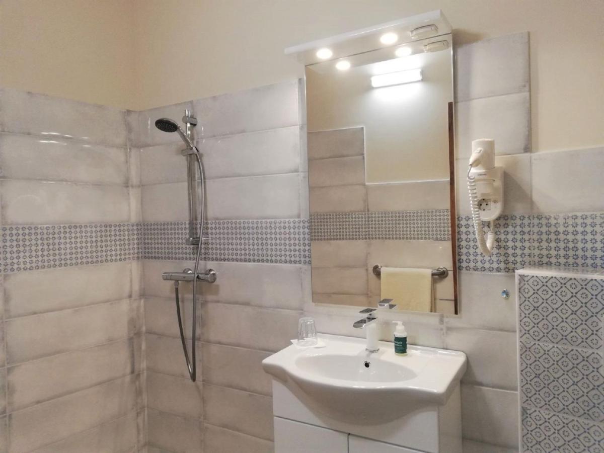 فندق Haus Monti Maria Lanzendorf المظهر الخارجي الصورة