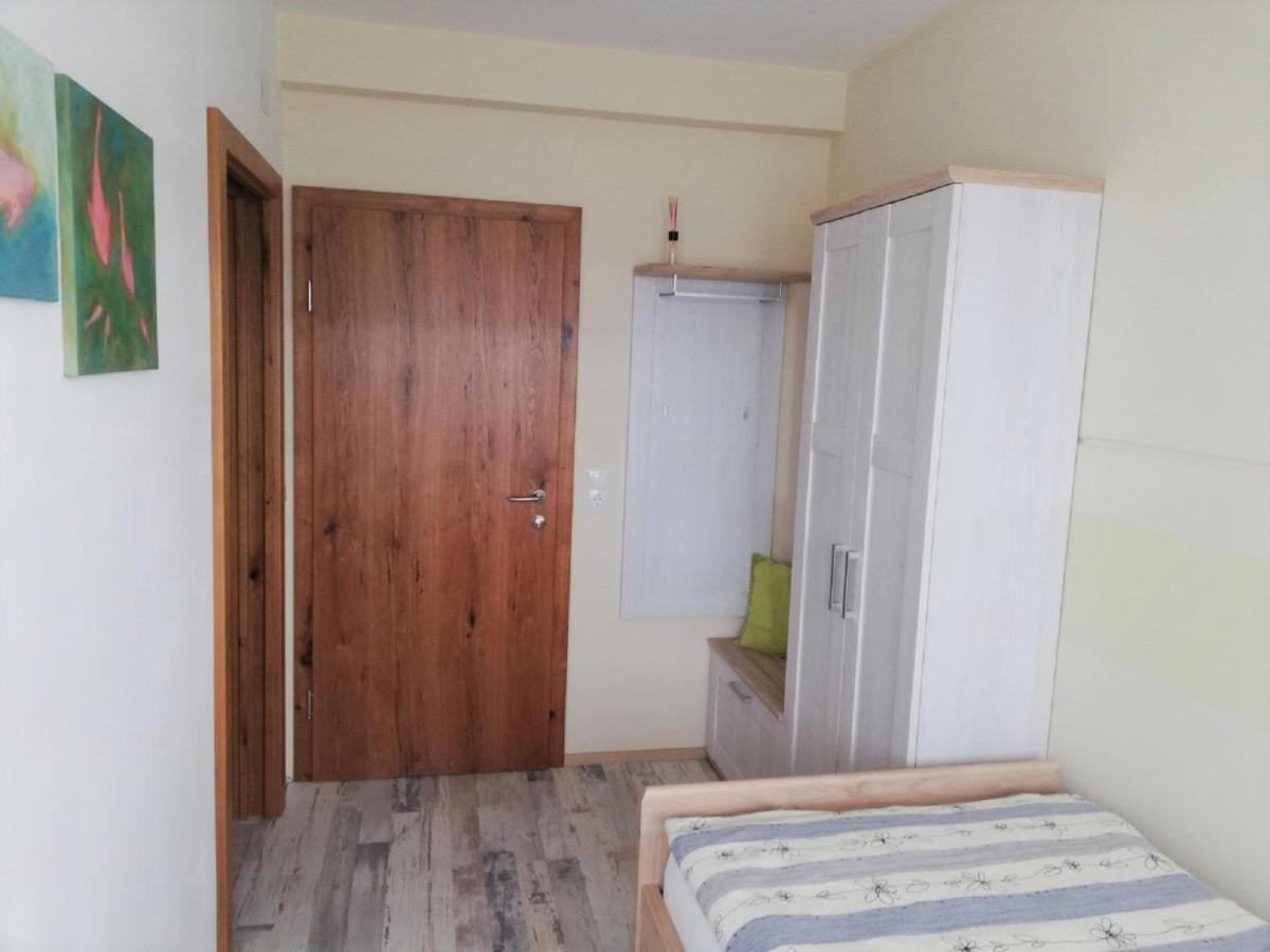 فندق Haus Monti Maria Lanzendorf المظهر الخارجي الصورة