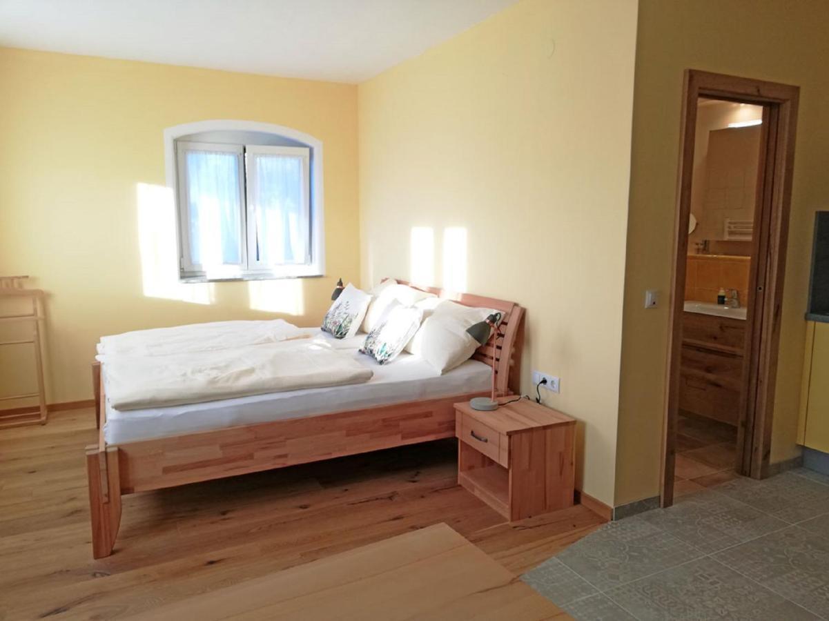 فندق Haus Monti Maria Lanzendorf المظهر الخارجي الصورة